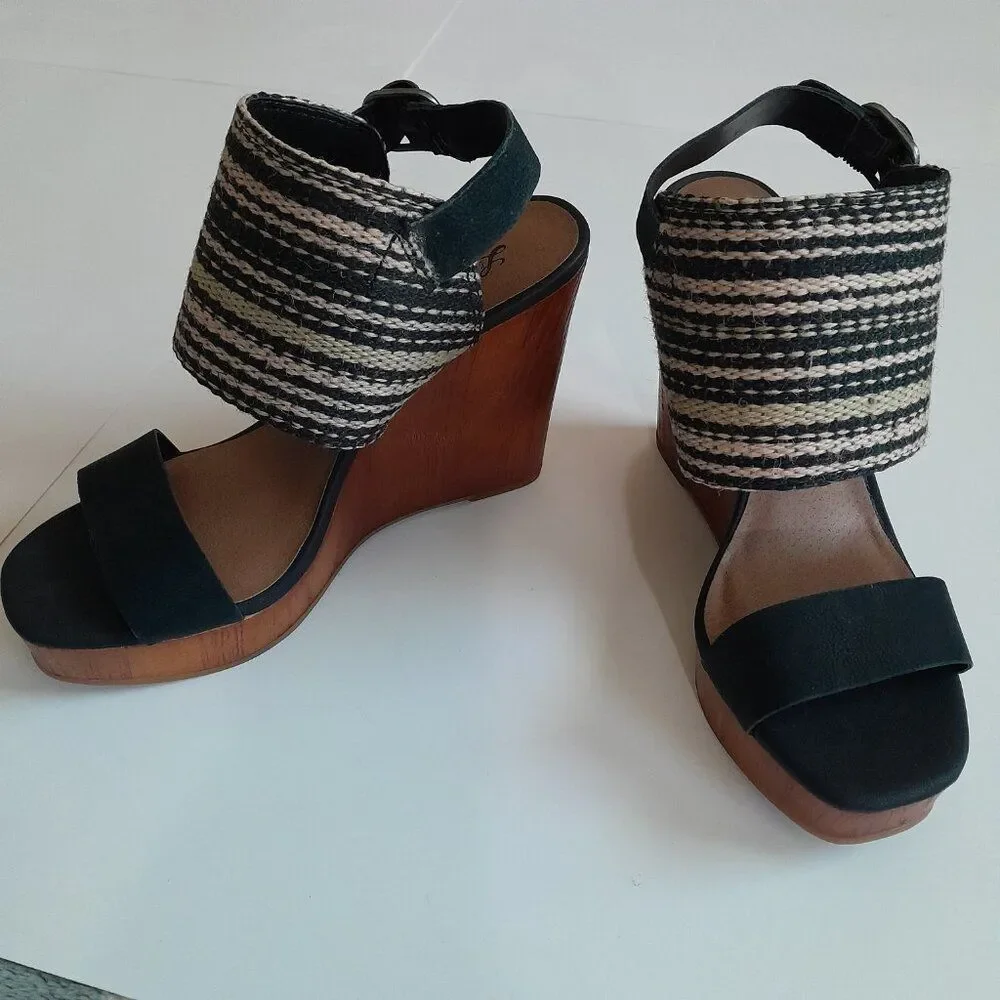 Lucky Brand Women Mika Chunky Wood Strappy Leather Platform shoes Size 8.5M
